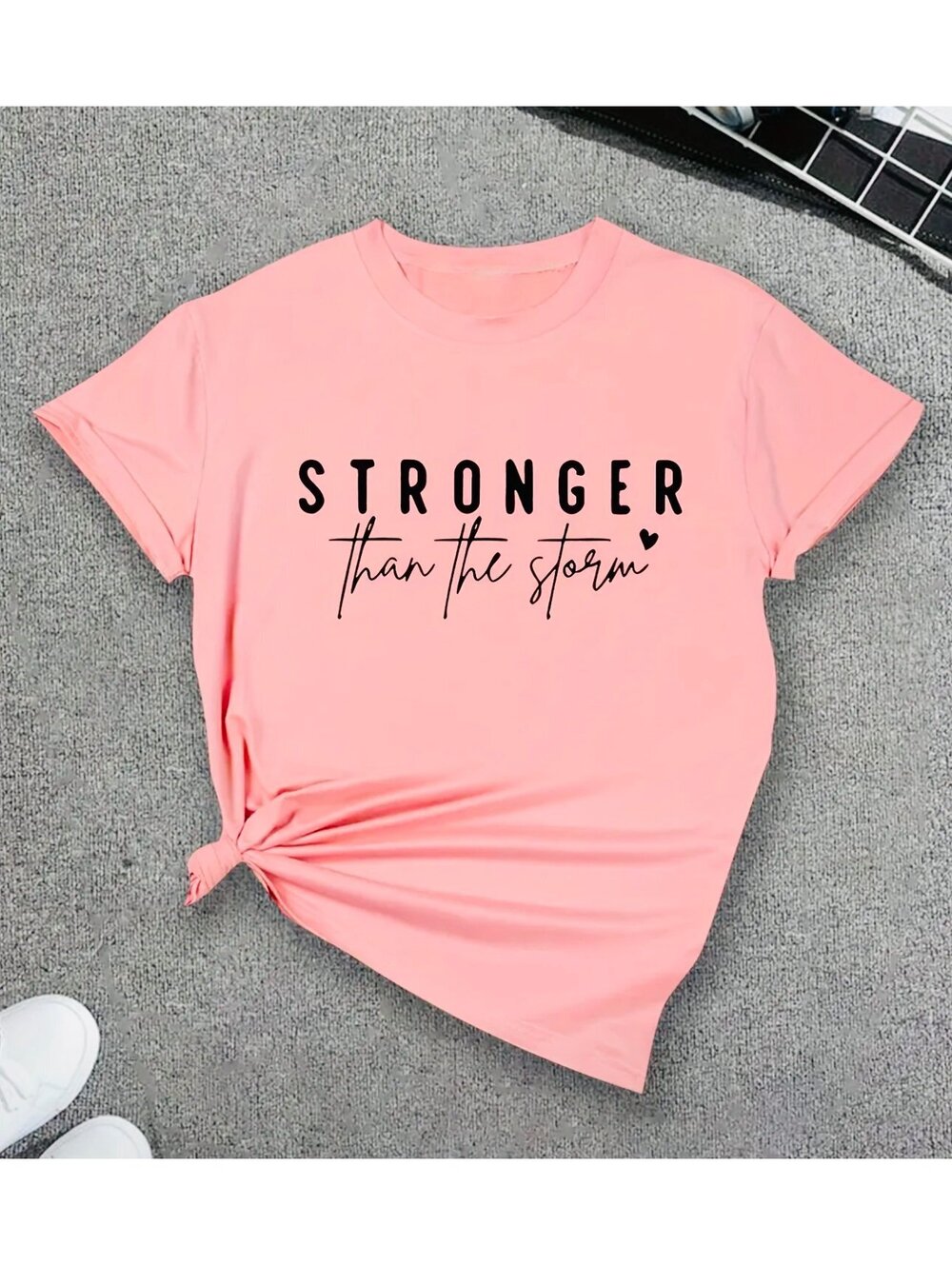 New - Fun and Inspiring Short Sleeve Graphic T-Shirt - Pink - Size M